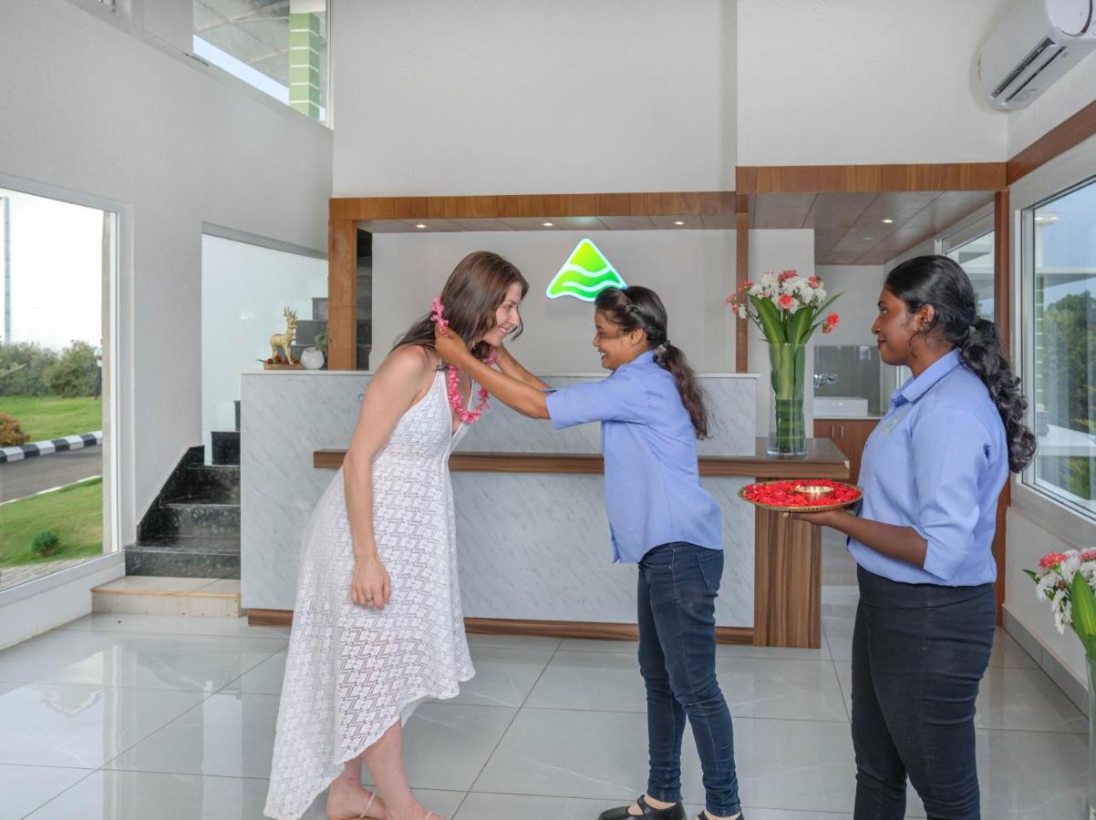 Sprise Munnar Resort And Spa Bagian luar foto